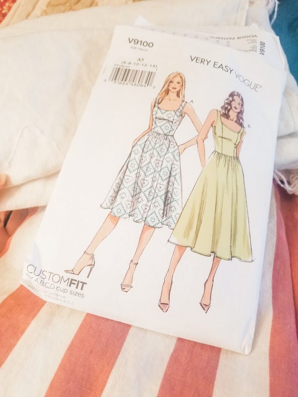 Sewing Pattern Review – Vogue 9100