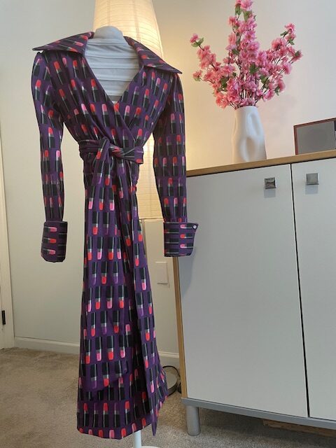 Sewing Myself a Purple Lipstick Print DVF Wrap Dress V2000